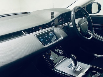 Used Land Rover Range Rover Evoque 2019 for sale - 77049017: Photo