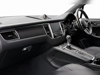 Used Porsche Macan 2017 for sale - 77256114: Photo