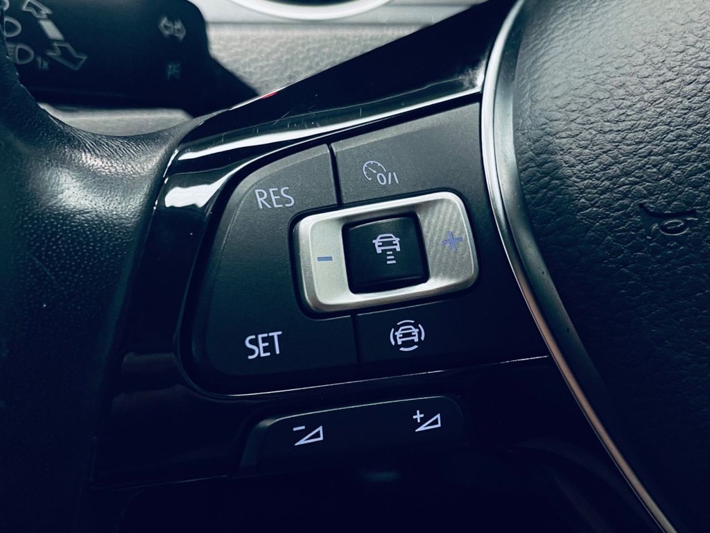 Used Volkswagen Golf 2020 for sale - 76389914: Photo 11