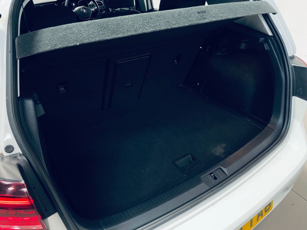 Used Volkswagen Golf 2020 for sale - 76389914: Photo 14