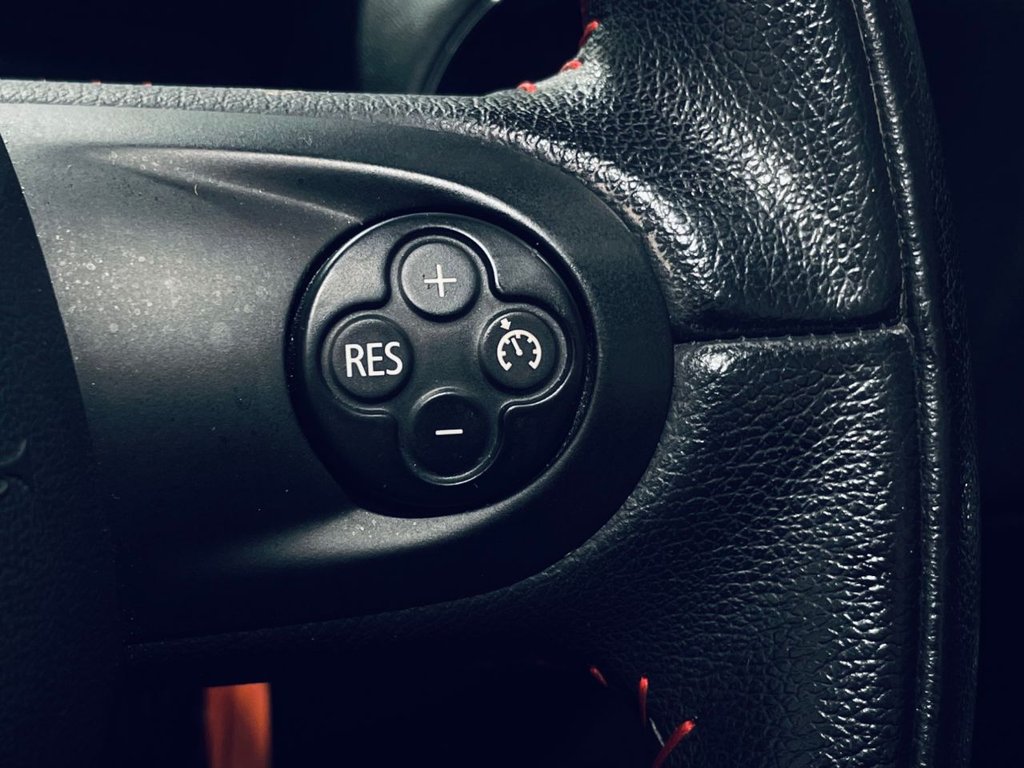 Used MINI Roadster 2013 for sale - 77780119: Photo 13