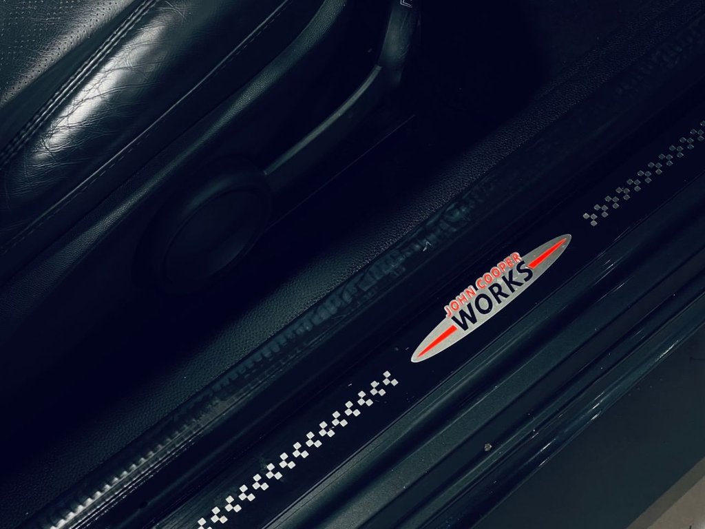 Used MINI Roadster 2013 for sale - 77780119: Photo 15