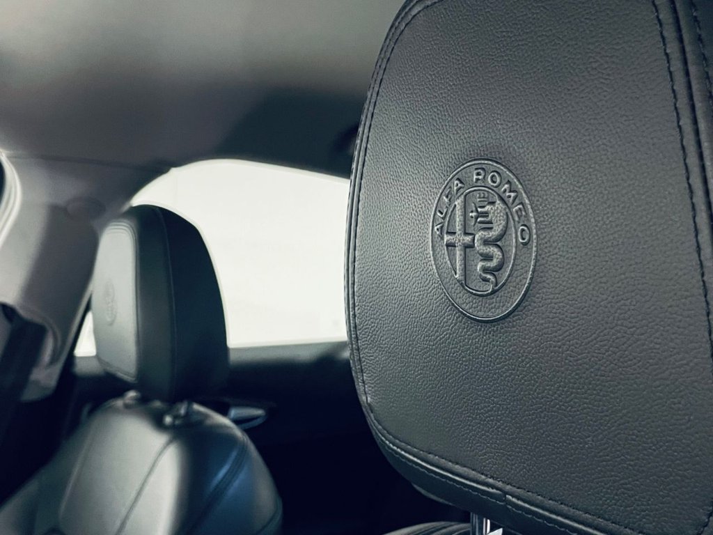 Used Alfa Romeo Giulia 2019 for sale - 77879635: Photo 2