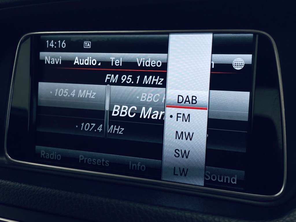 Used Mercedes-Benz E Class 2014 for sale - 77719557: Photo 21