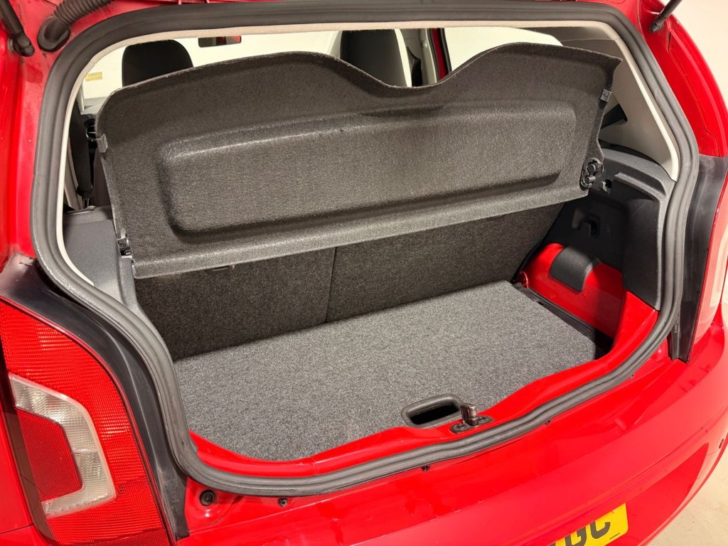 Used Volkswagen up! 2012 for sale - 76841084: Photo 14