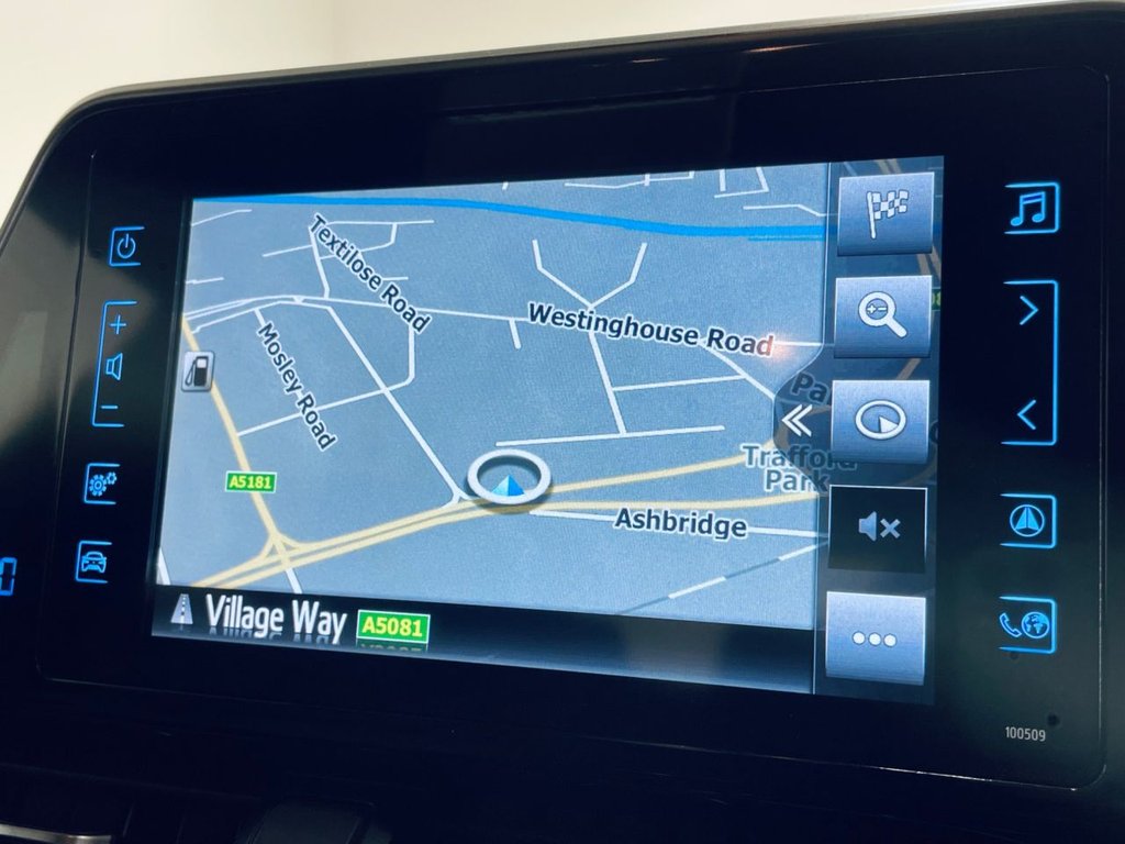 Used Toyota C-HR 2018 for sale - 77122113: Photo 11