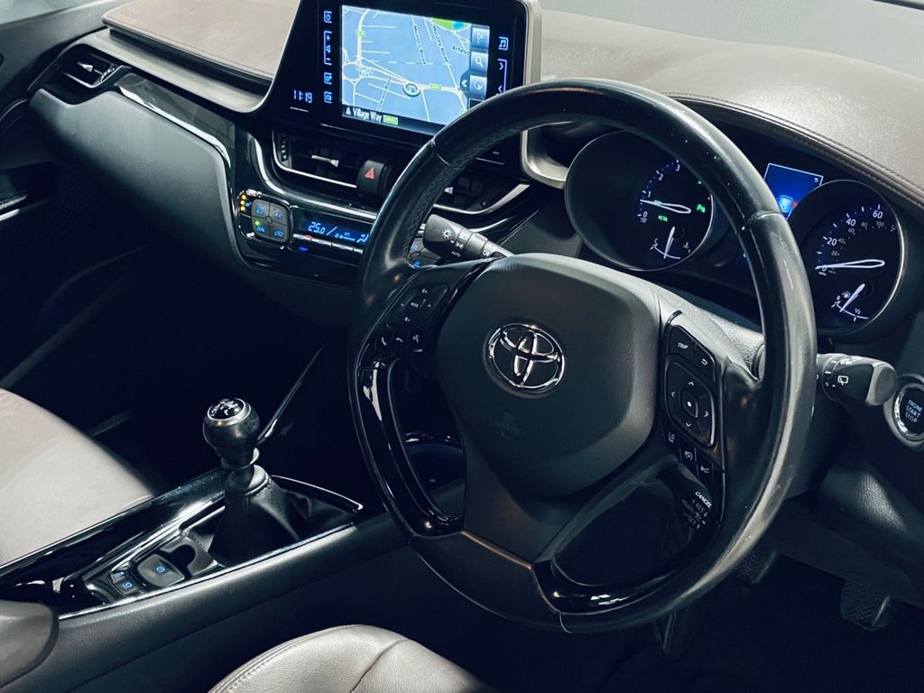 Used Toyota C-HR 2018 for sale - 77122113: Photo 22