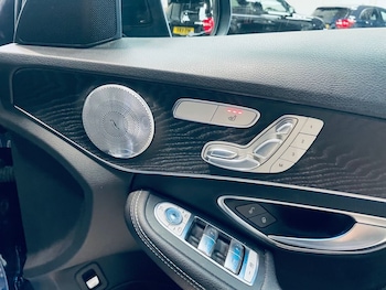 Used Mercedes-Benz C-Class 2017 for sale - 75573547: Photo