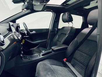 Used Mercedes-Benz B Class 2015 for sale - 78271425: Photo