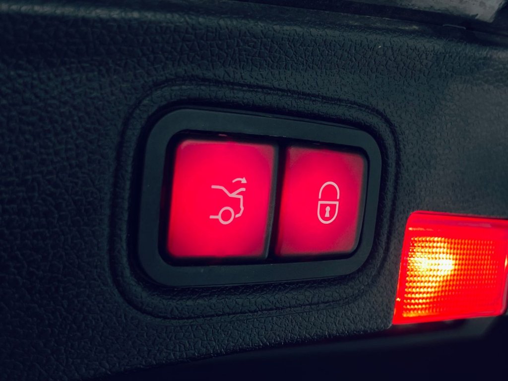 Used Mercedes-Benz C Class 2017 for sale - 77627374: Photo 25