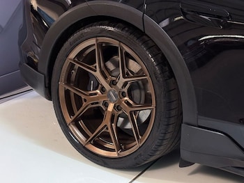 Used Porsche Taycan 2023 for sale - 76190776: Photo