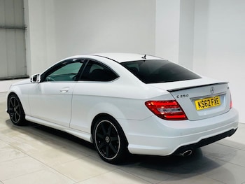 Used Mercedes-Benz C-Class 2013 for sale - 75992622: Photo