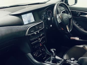 Used Infiniti Q30 2017 for sale - 79695086: Photo