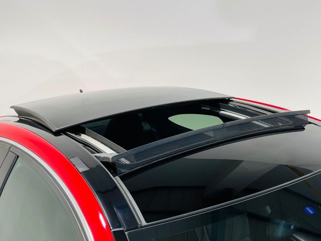 Used Mercedes-Benz C Class 2014 for sale - 77780141: Photo 2