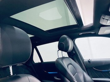 Used Mercedes-Benz GLC 2018 for sale - 77780145: Photo