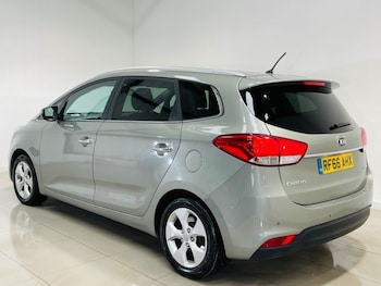 Used Kia Carens 2017 for sale - 78544052: Photo