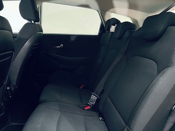 Used Kia Carens 2017 for sale - 78544052: Photo