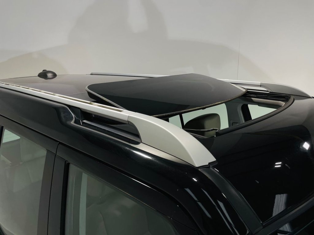 Used Land Rover Discovery 2016 for sale - 78036495: Photo 2