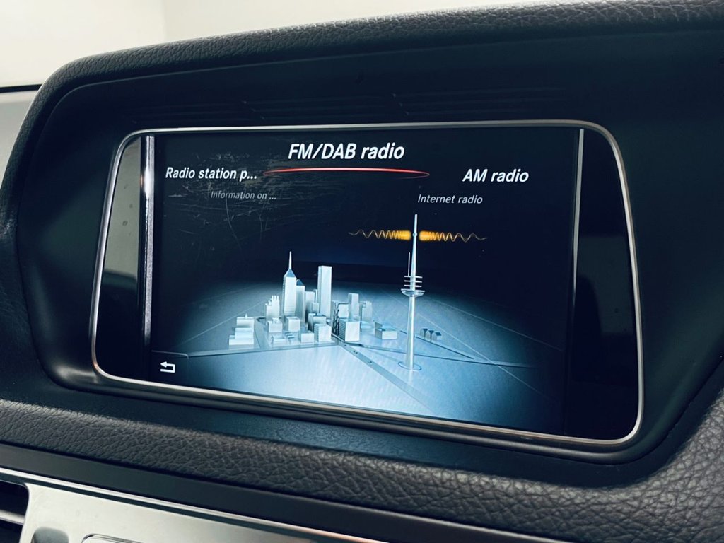 Used Mercedes-Benz E Class 2016 for sale - 76703730: Photo 14