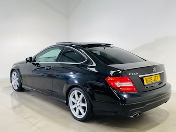 Used Mercedes-Benz C Class 2015 for sale - 78271771: Photo