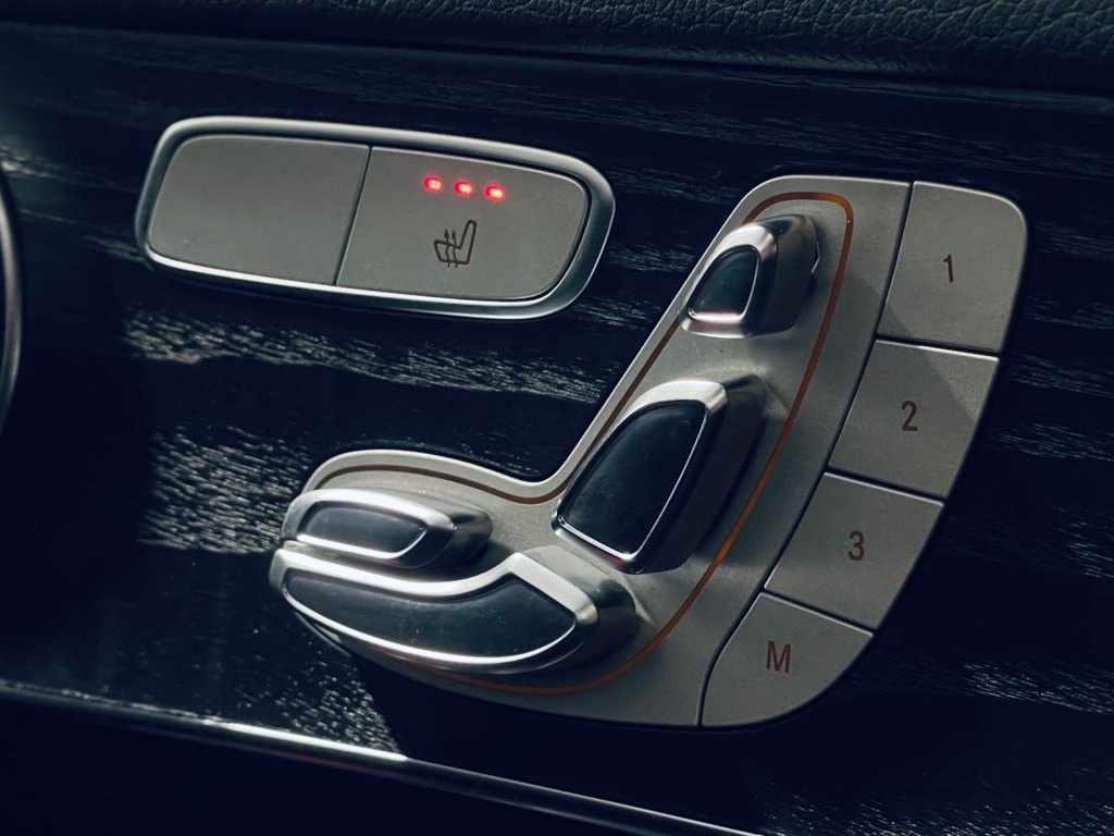 Used Mercedes-Benz GLC 2017 for sale - 77049100: Photo 12