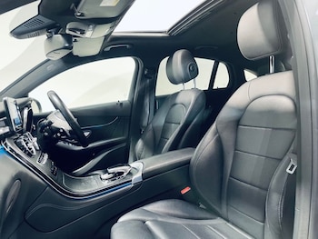 Used Mercedes-Benz GLC 2017 for sale - 77049100: Photo