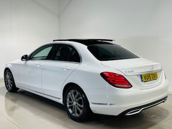 Used Mercedes-Benz C Class 2015 for sale - 77835418: Photo