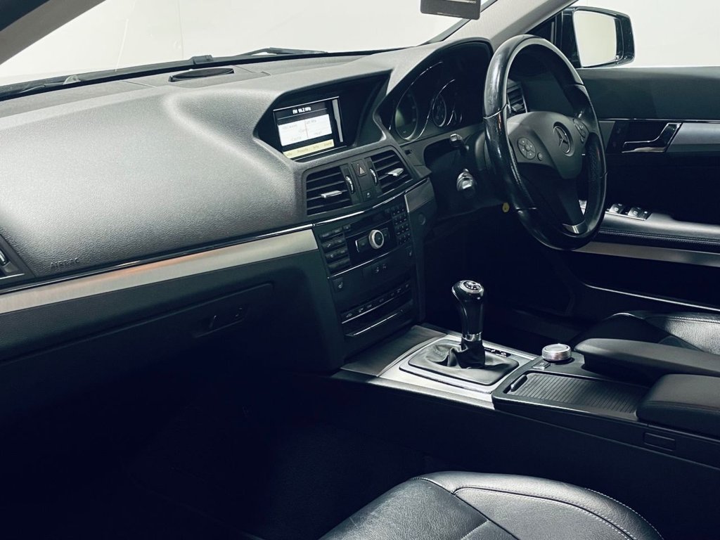 Used Mercedes-Benz E Class 2010 for sale - 76768624: Photo 15