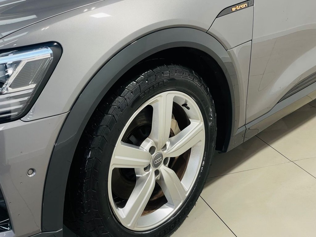 Used Audi e-tron 2020 for sale - 77049078: Photo 35