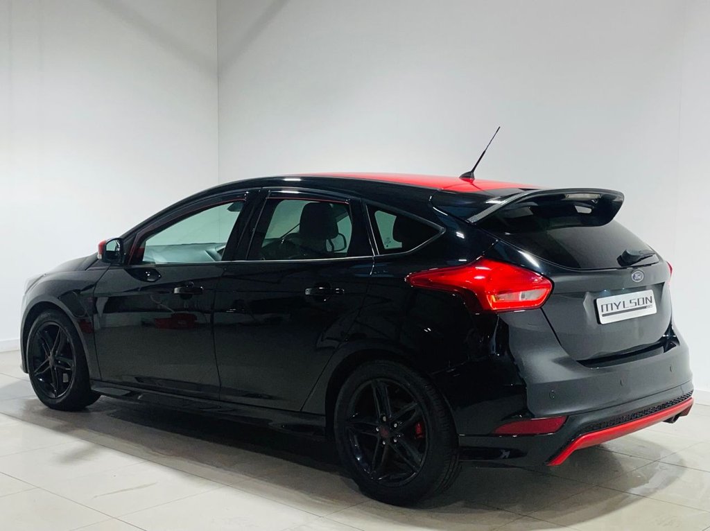 Used Ford Focus 2016 for sale - 77427804: Photo 2