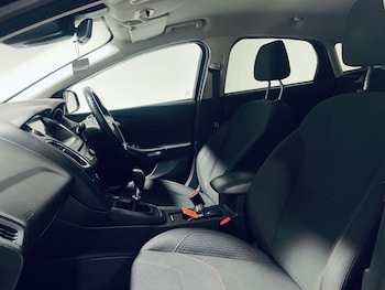 Used Ford Focus 2016 for sale - 77427804: Photo