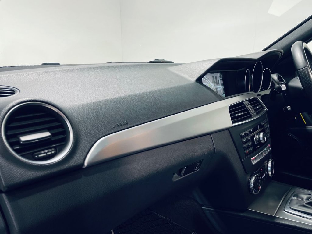Used Mercedes-Benz C Class 2014 for sale - 76703729: Photo 17