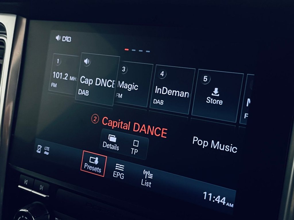 Used Porsche Macan 2018 for sale - 77627387: Photo 19