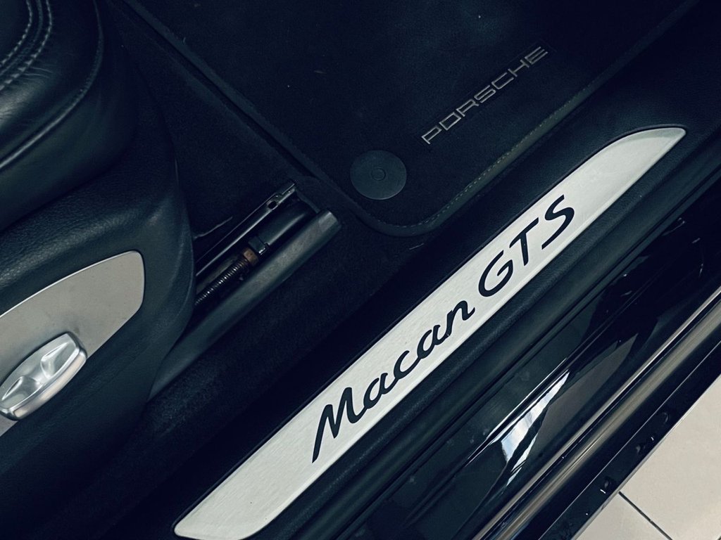 Used Porsche Macan 2018 for sale - 77627387: Photo 21