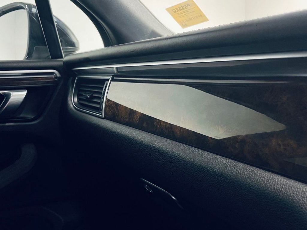 Used Porsche Macan 2018 for sale - 77627387: Photo 22