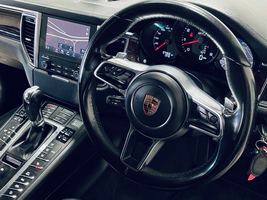 Used Porsche Macan 2018 for sale - 77627387: Photo 26