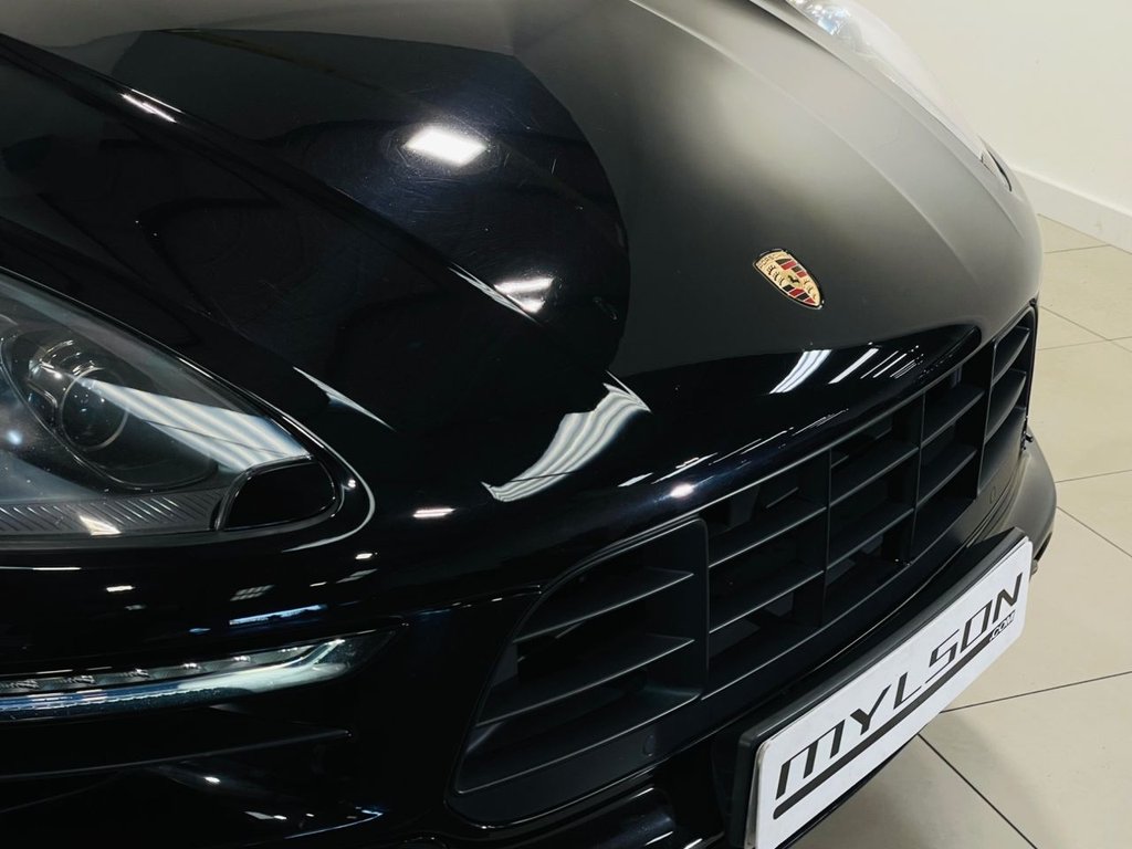 Used Porsche Macan 2018 for sale - 77627387: Photo 32