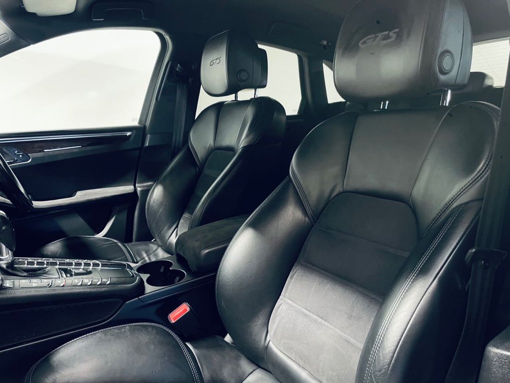 Used Porsche Macan 2018 for sale - 77627387: Photo 4