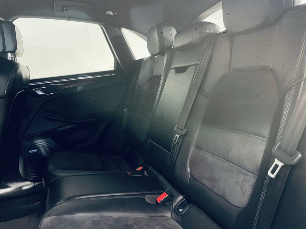 Used Porsche Macan 2018 for sale - 77627387: Photo 6