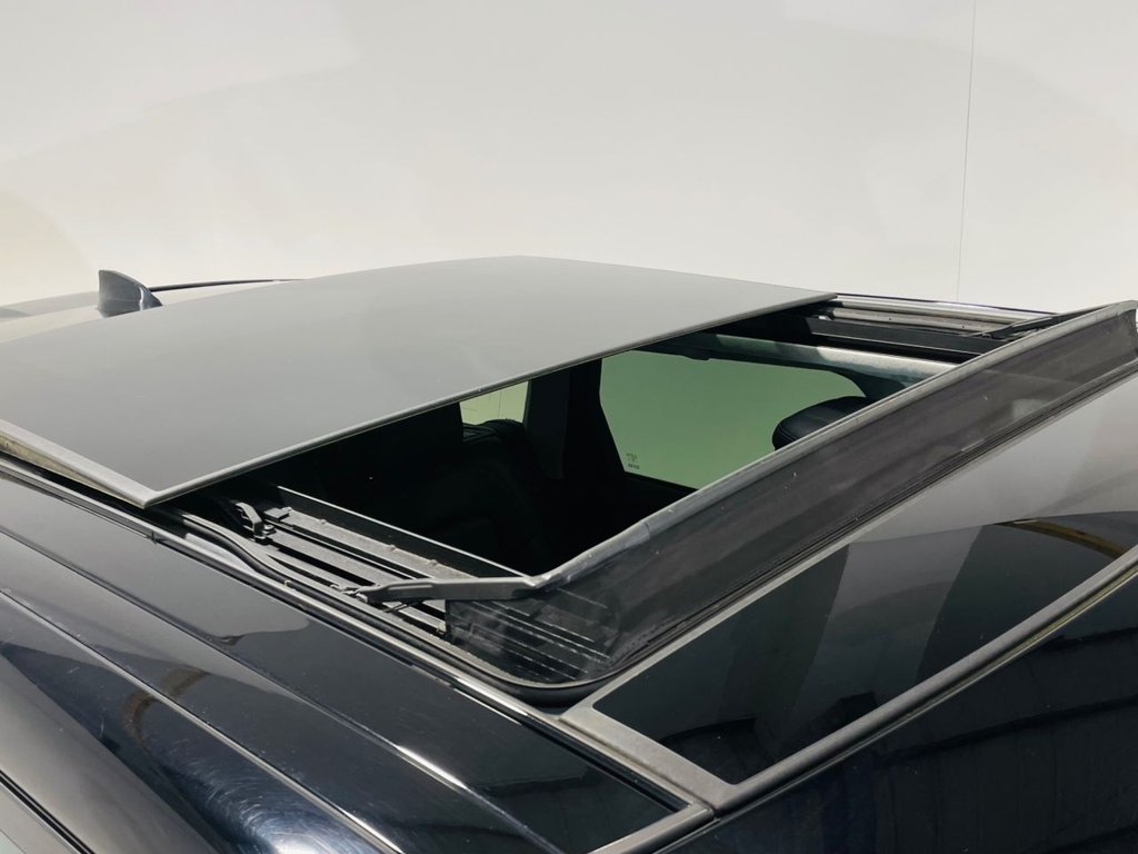 Used Land Rover Range Rover Sport 2018 for sale - 78036397: Photo 2