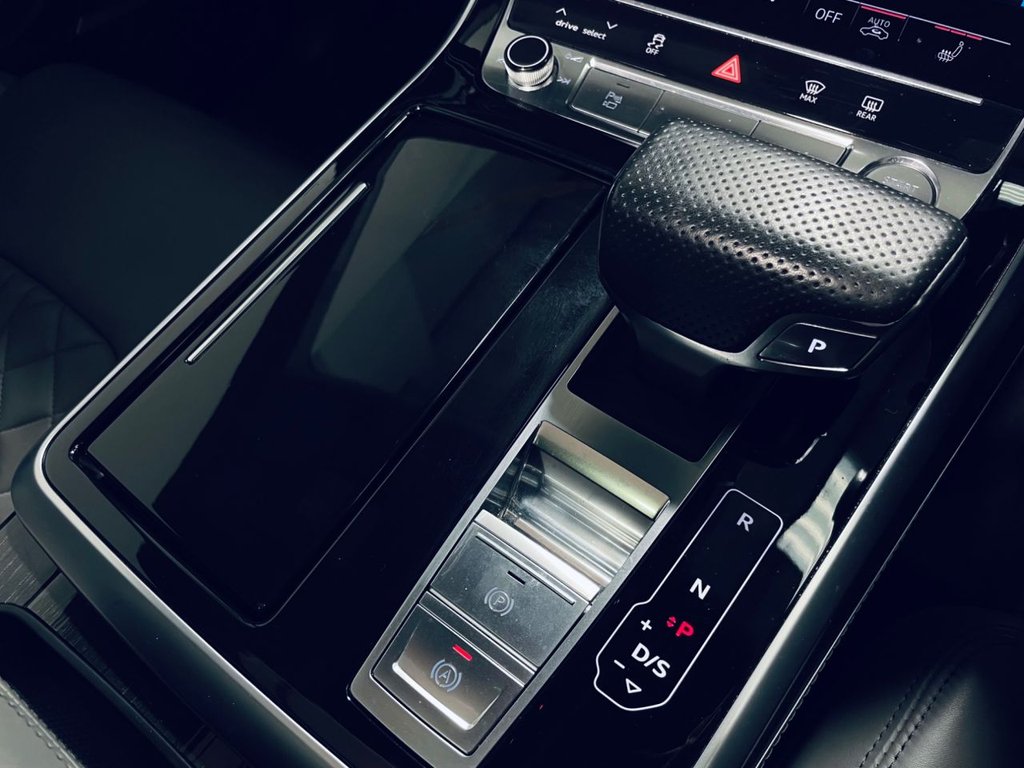 Used Audi Q8 2019 for sale - 77780299: Photo 29