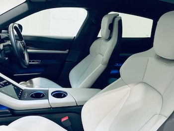 Used Porsche Taycan 2022 for sale - 75901843: Photo