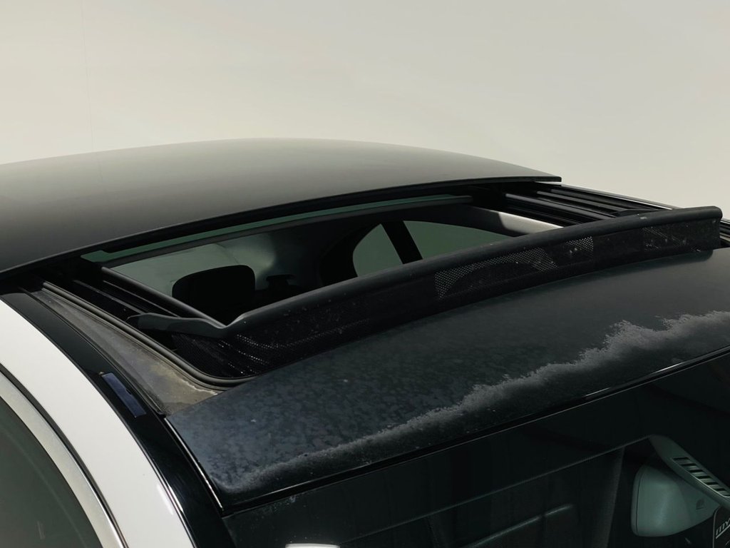 Used Mercedes-Benz C Class 2015 for sale - 77693323: Photo 2