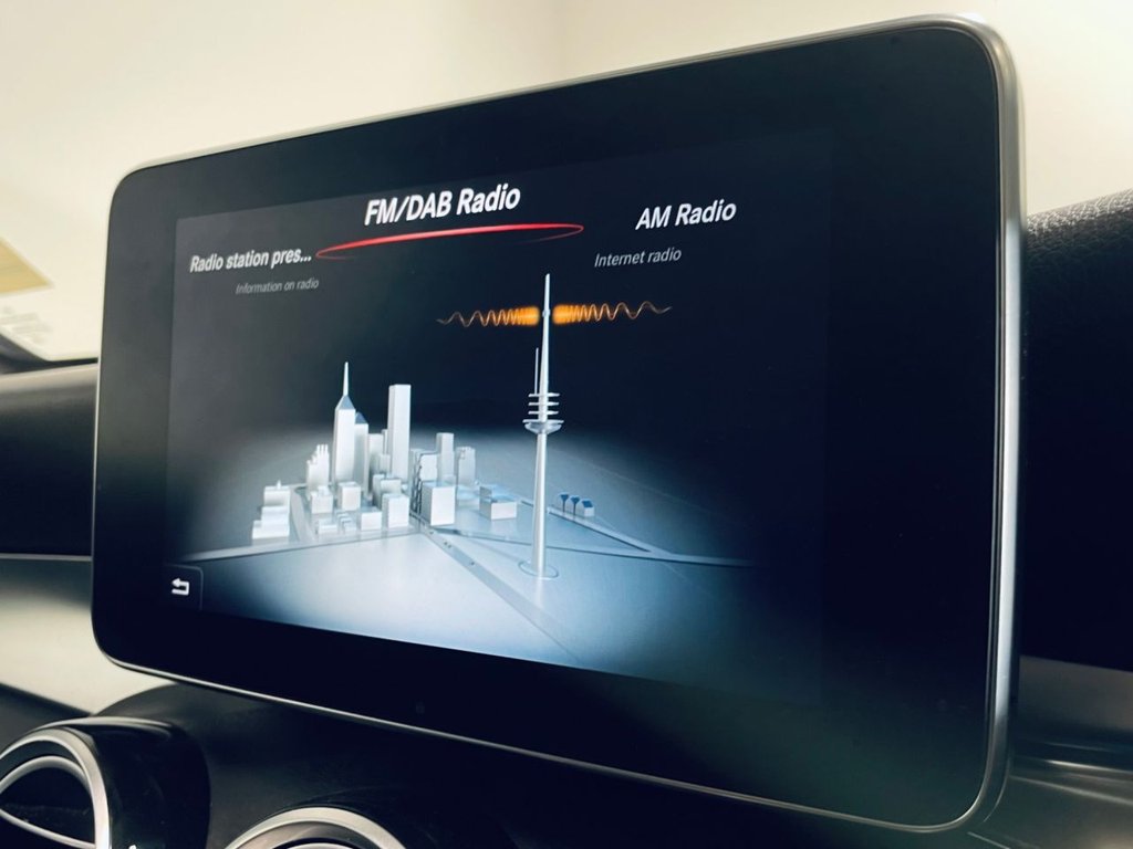 Used Mercedes-Benz GLC 2018 for sale - 77048707: Photo 15