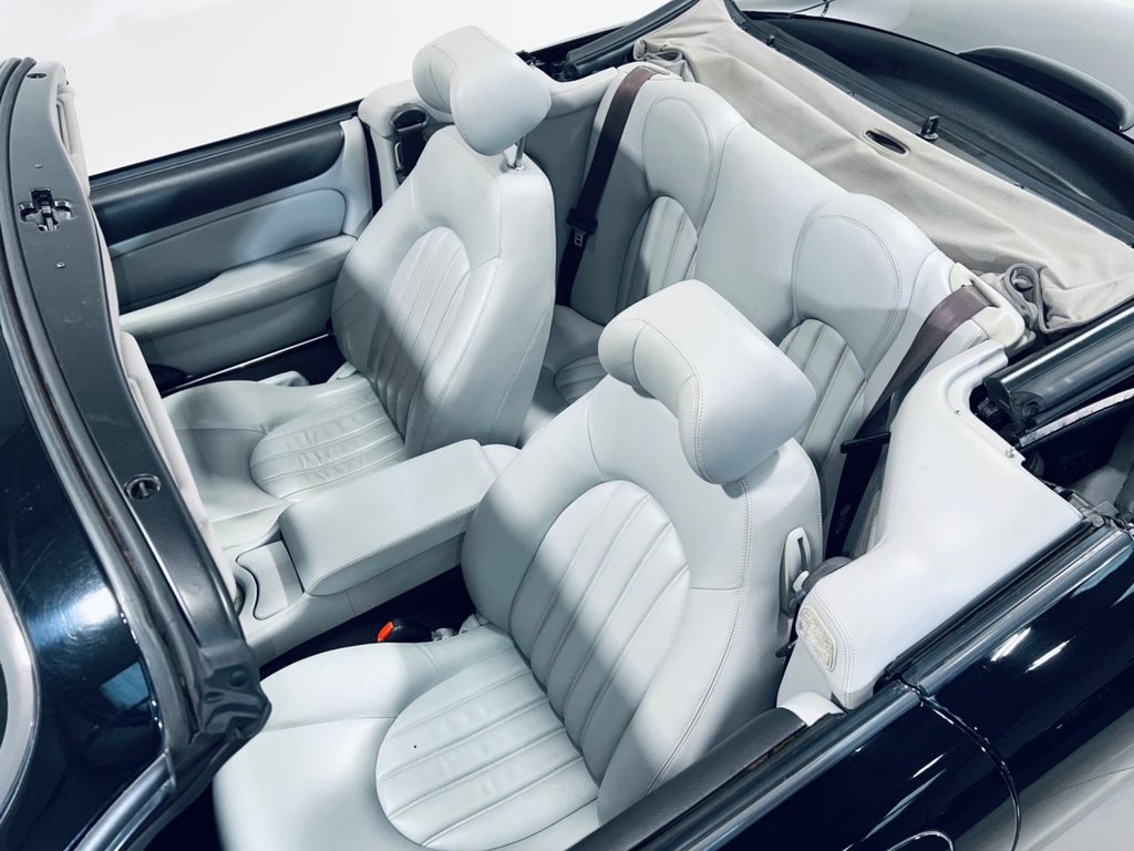 Used Jaguar XK 2018 for sale - 76333345: Photo 4
