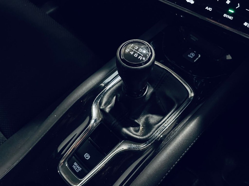 Used Honda HR-V 2018 for sale - 77780137: Photo 21