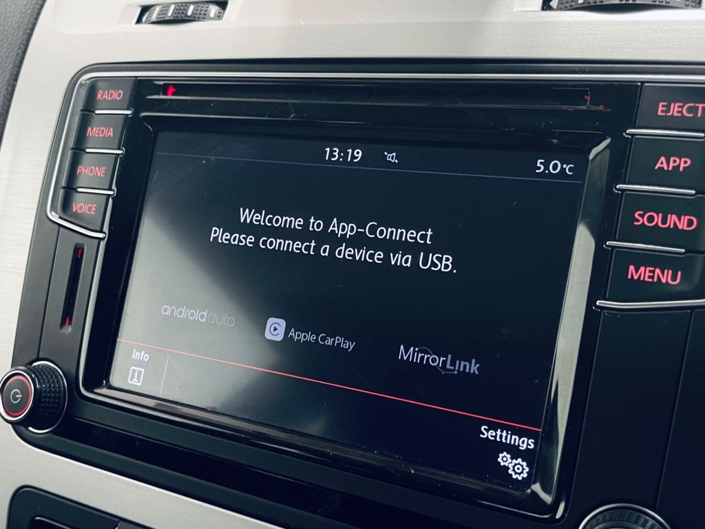 Used Volkswagen Scirocco 2017 for sale - 77627391: Photo 2