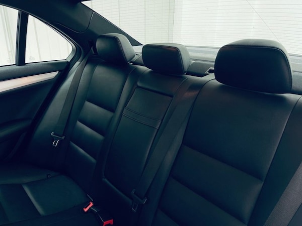 Used Mercedes-Benz C-Class 2013 for sale - 76190770: Photo 5
