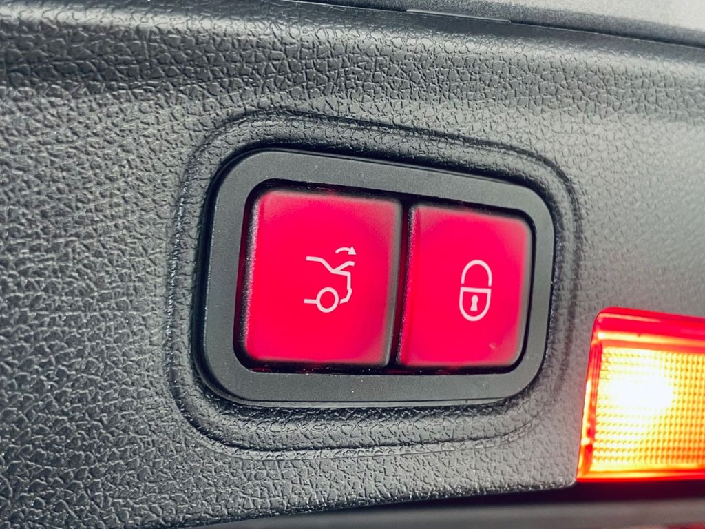 Used Mercedes-Benz C Class 2017 for sale - 77048610: Photo 26