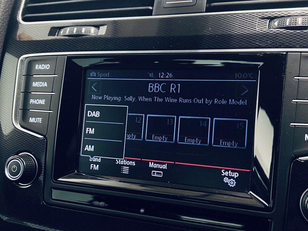 Used Volkswagen Golf 2014 for sale - 76389849: Photo 15